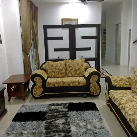 Casa D'Astana Homestay Sungai Petani For Muslim Only Exteriör bild