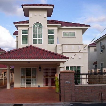 Casa D'Astana Homestay Sungai Petani For Muslim Only Exteriör bild